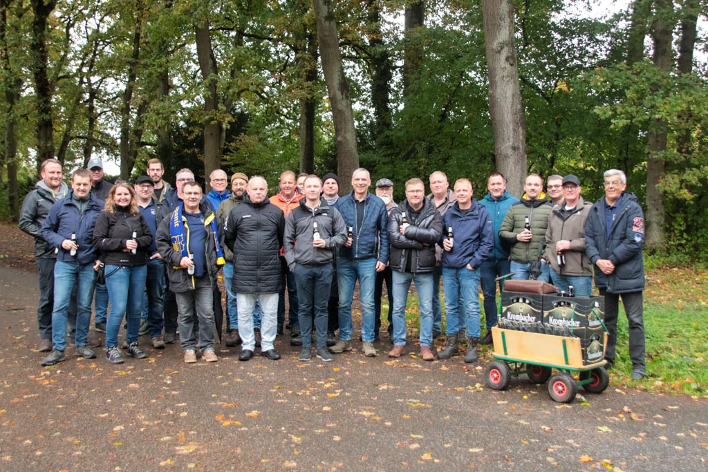 Gruppenfoto zum Beginn der Wanderung